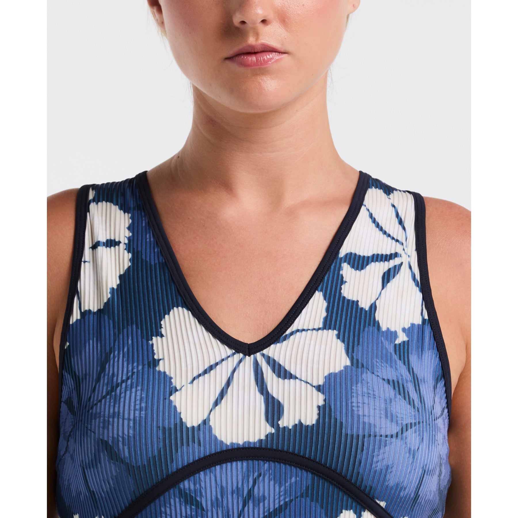 Original Penguin Women's Fuji Floral Tennis Tank Top In Black Iris(Womens Fuji Floral Tennis Tank Top Blue O1kff016gg 417)
